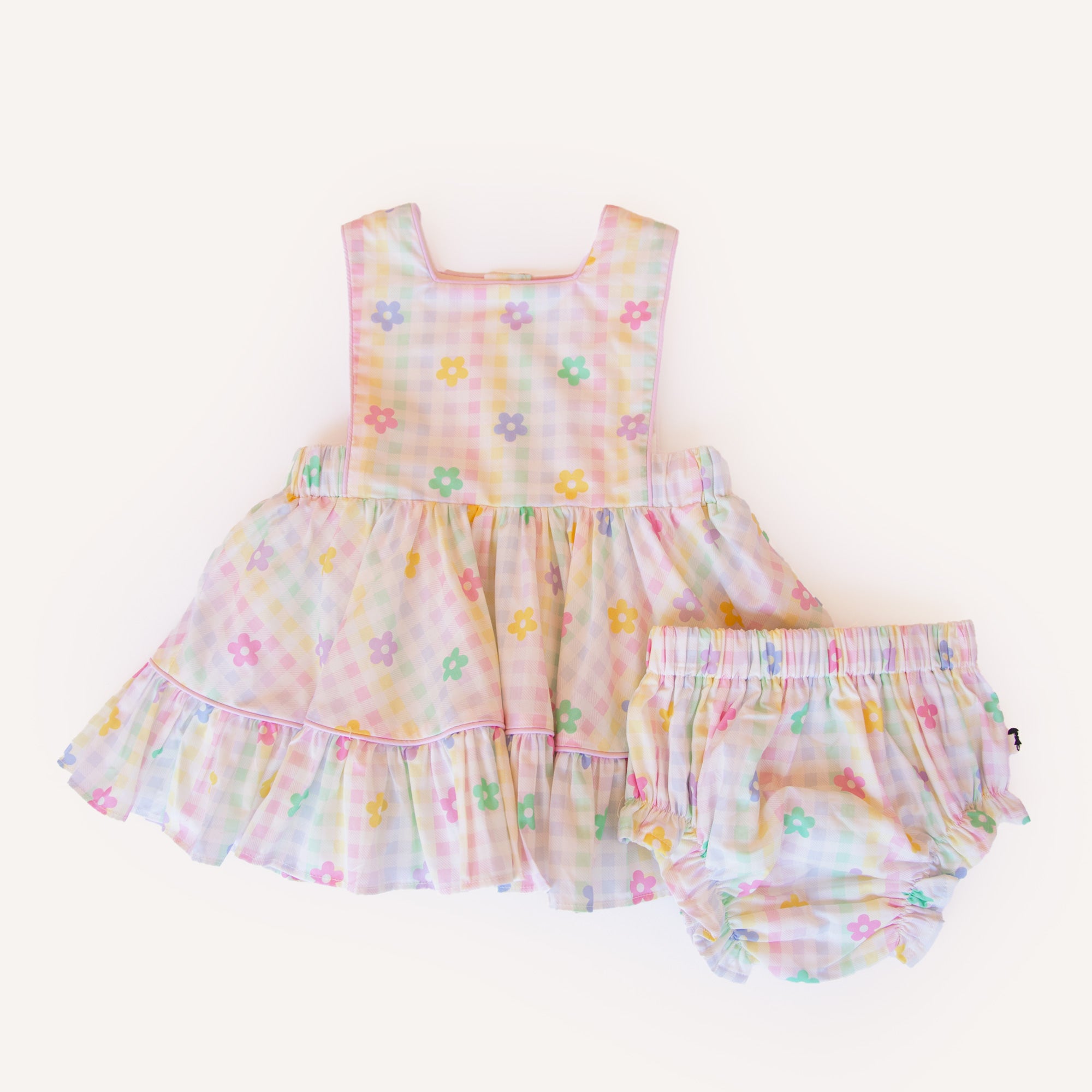 Daisy Pinny Set