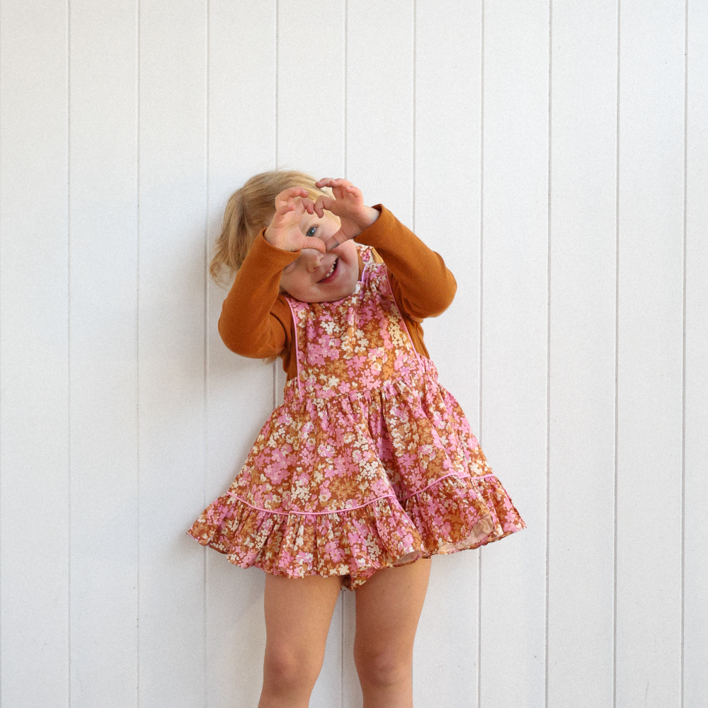 Navarlya Pinny Set