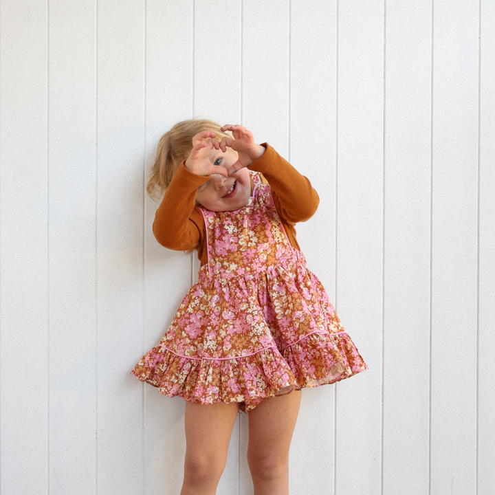 Navarlya Pinny Set